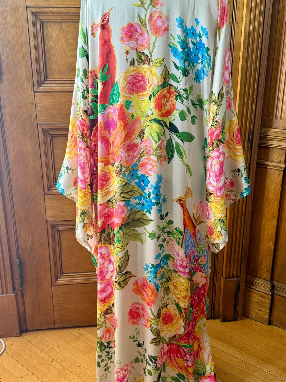 Vibrant Romantic Elegant Floral Earth Angels Maxi Kimono, NWT - Picture 2 of 9